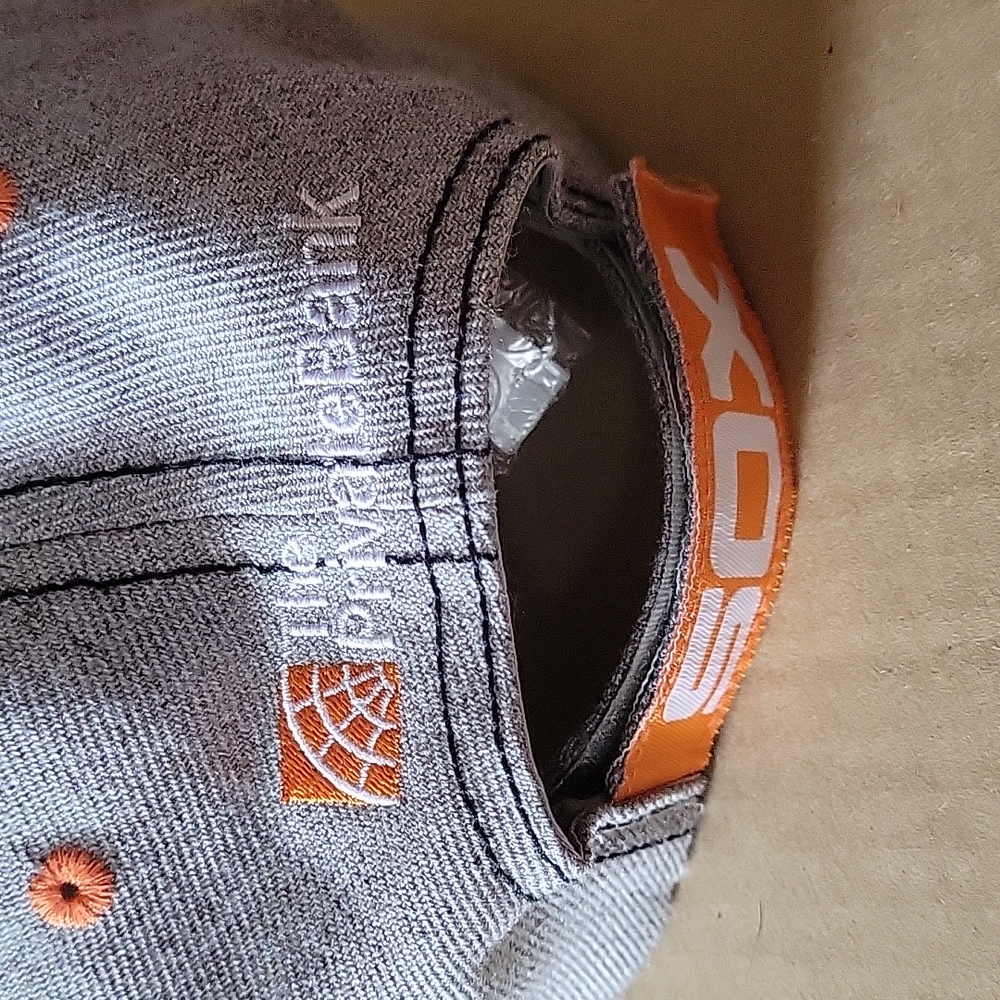 Baseball cap - Picture 4 of 6